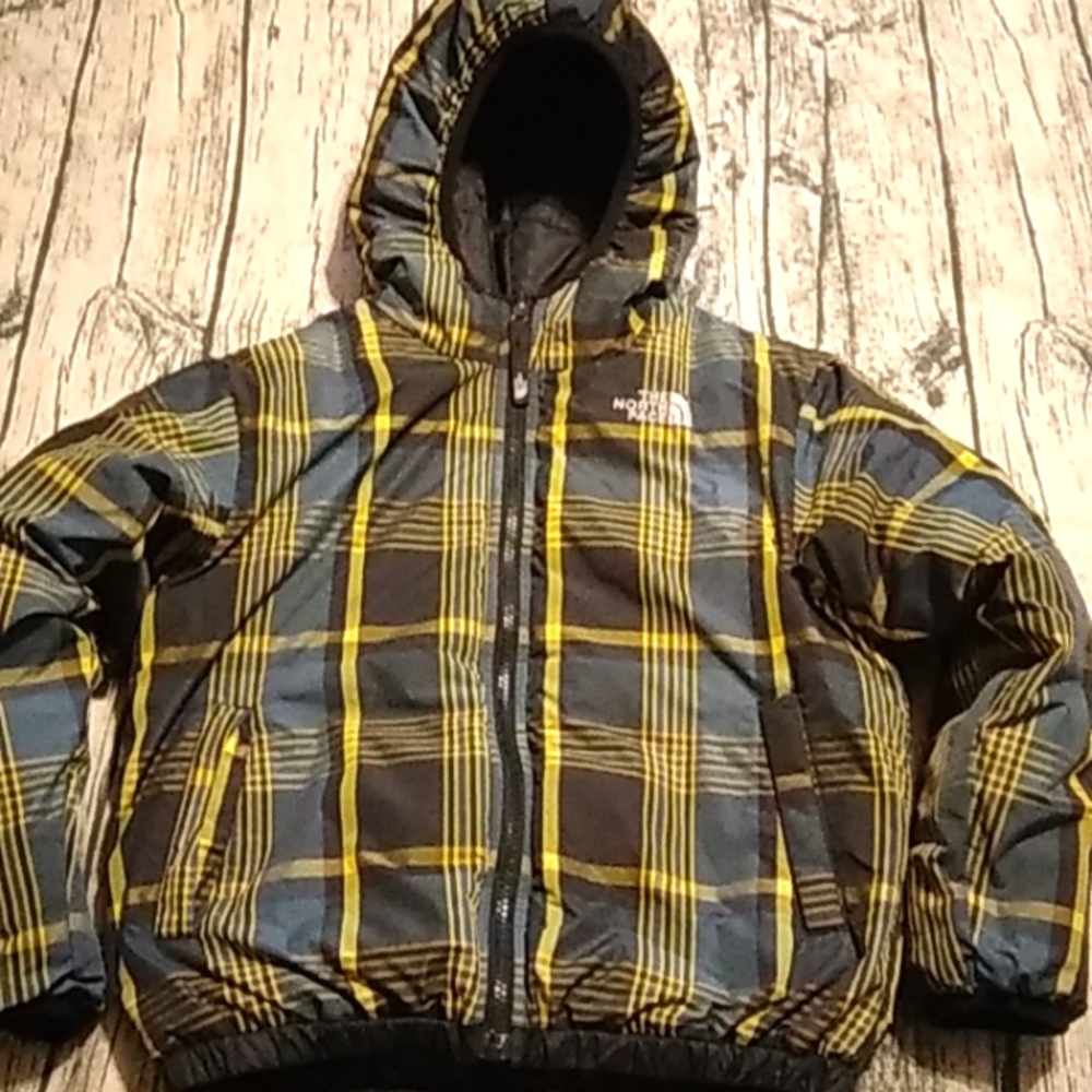 The North Face boys down coat reversible plaid black size 7-8